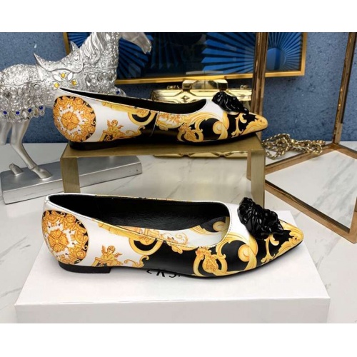 Wholesale Versace Flat Shoes For Women #532545 $76.00 USD, Wholesale Quality Replica Versace Flat Shoes