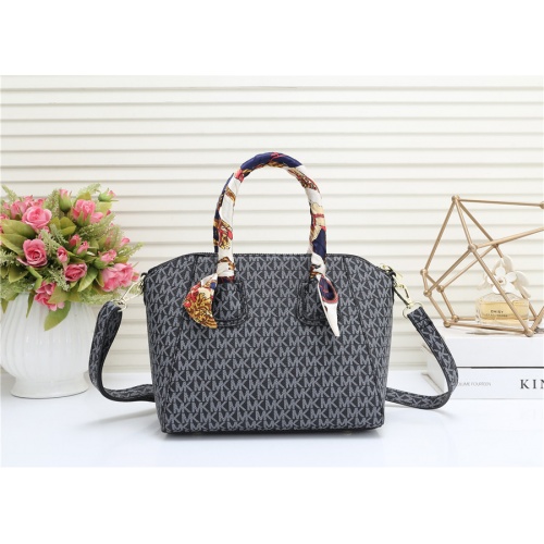 Replica Michael Kors MK Fashion Messenger Bags #550575 $26.00 USD for Wholesale