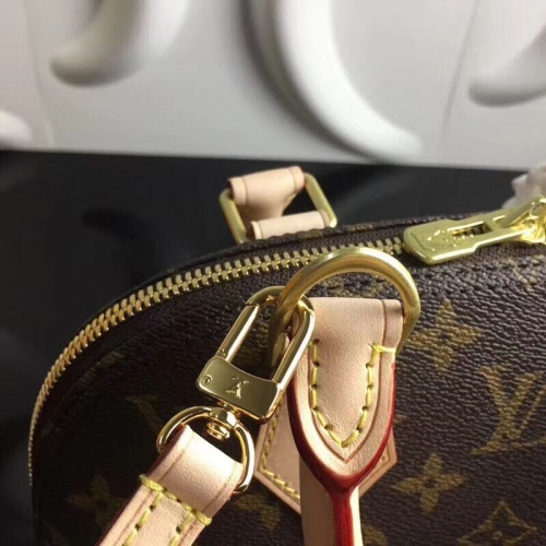 Replica Louis Vuitton LV AAA Quality Messenger Bags For Women #785146 $135.00 USD for Wholesale