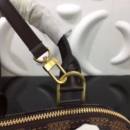 Replica Louis Vuitton LV AAA Quality Messenger Bags For Women #785147 $133.00 USD for Wholesale