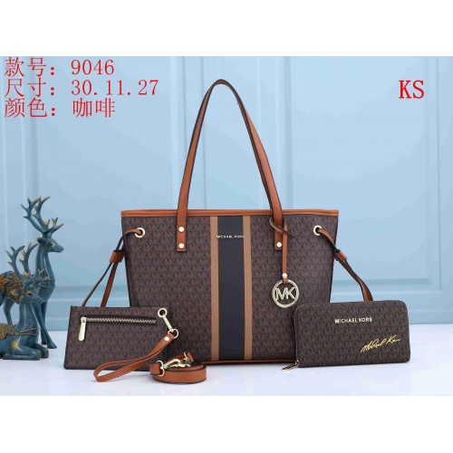 Wholesale Michael Kors Handbags For Women #846109 $39.00 USD, Wholesale Quality Replica Michael Kors Handbags