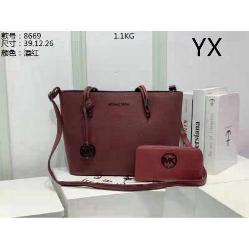 Wholesale Michael Kors Handbags For Women #871145 $39.00 USD, Wholesale Quality Replica Michael Kors Handbags