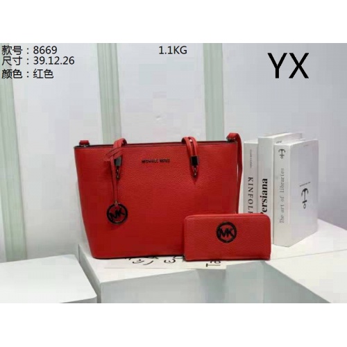 Wholesale Michael Kors Handbags For Women #871150 $39.00 USD, Wholesale Quality Replica Michael Kors Handbags