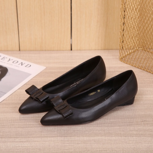 Wholesale Salvatore Ferragamo Flat Shoes For Women #916187 $85.00 USD, Wholesale Quality Replica Salvatore Ferragamo Flat Shoes