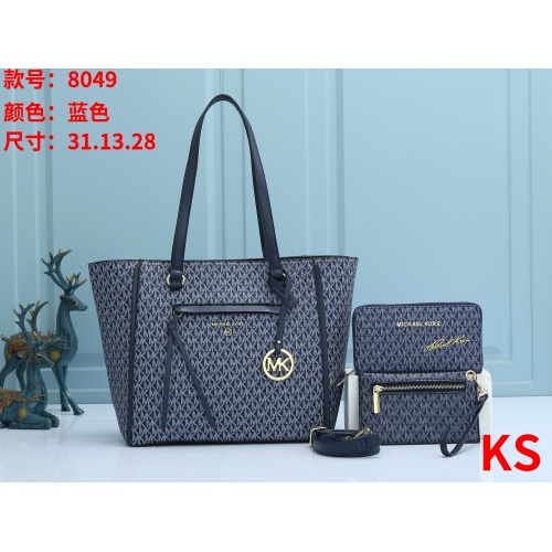 Wholesale Michael Kors Handbags For Women #940079 $39.00 USD, Wholesale Quality Replica Michael Kors Handbags