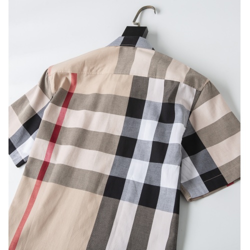 Replica Burberry Shirts Short Sleeved For Men #947939 $32.00 USD for Wholesale