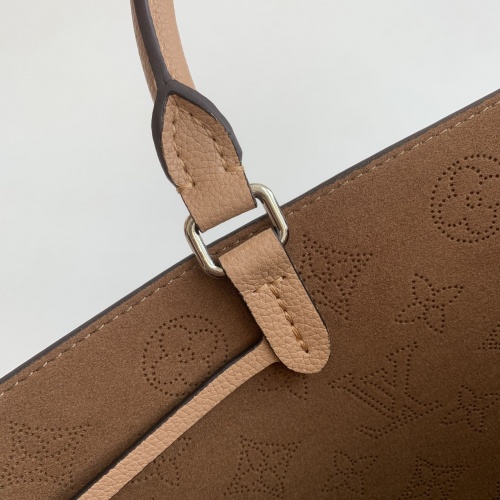 Replica Louis Vuitton AAA Quality Handbags For Women #971747 $247.93 USD for Wholesale