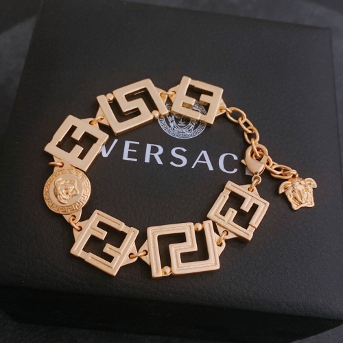 Wholesale Versace Bracelet #993373 $38.00 USD, Wholesale Quality Replica Versace Bracelets