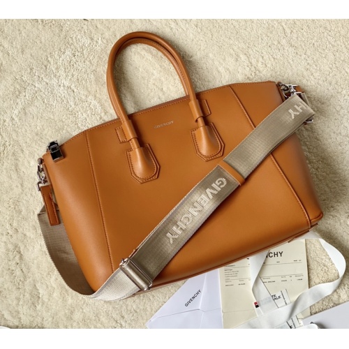 Wholesale Givenchy AAA Quality Handbags For Women #1001623 $240.00 USD, Wholesale Quality Replica Givenchy AAA Quality Handbags