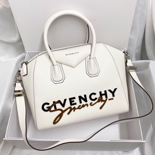 Wholesale Givenchy AAA Quality Handbags For Women #997684 $210.00 USD, Wholesale Quality Replica Givenchy AAA Quality Handbags