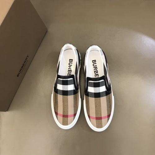 Replica Burberry Casual Shoes For Men #997777 $72.00 USD for Wholesale