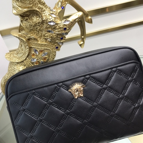 Replica Versace AAA Man Wallets #1006971 $82.00 USD for Wholesale