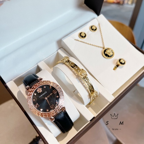 Wholesale Versace Watches For Women #1007154 $45.00 USD, Wholesale Quality Replica Versace Watches