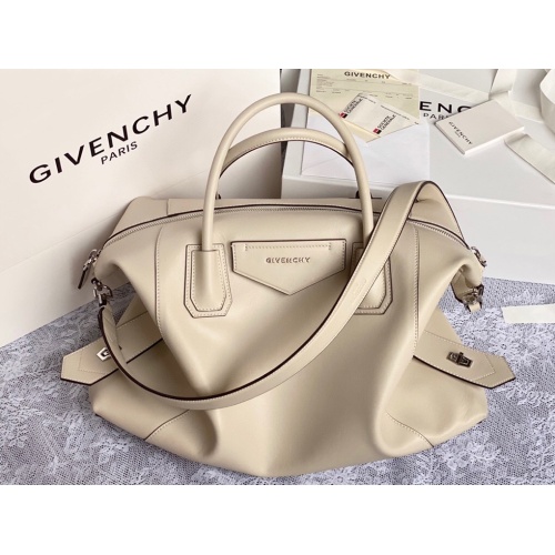 Wholesale Givenchy AAA Quality Handbags For Women #1038852 $240.00 USD, Wholesale Quality Replica Givenchy AAA Quality Handbags