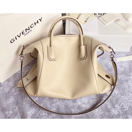 Replica Givenchy AAA Quality Handbags For Women #1038852 $240.00 USD for Wholesale