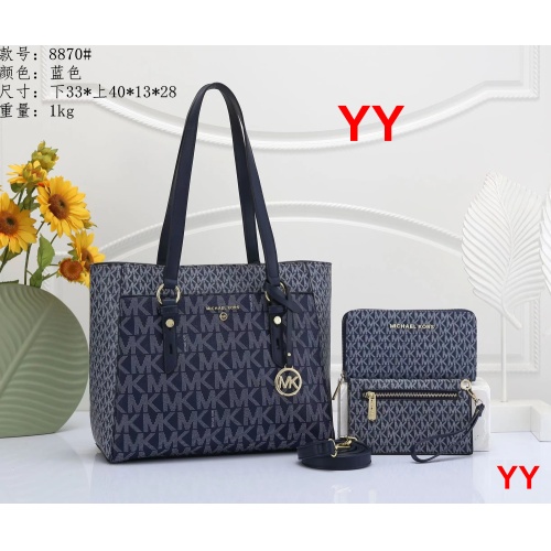 Wholesale Michael Kors Handbags For Women #1045881 $39.00 USD, Wholesale Quality Replica Michael Kors Handbags