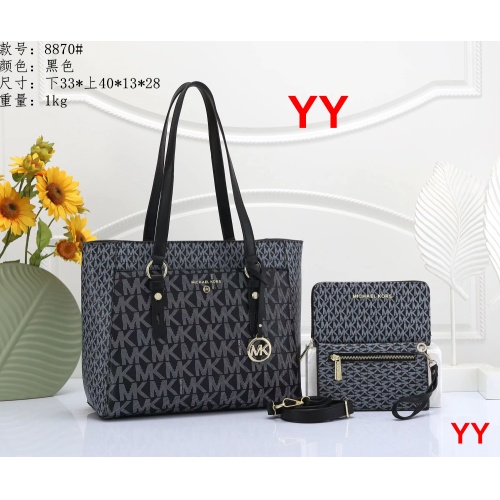 Wholesale Michael Kors Handbags For Women #1045883 $39.00 USD, Wholesale Quality Replica Michael Kors Handbags