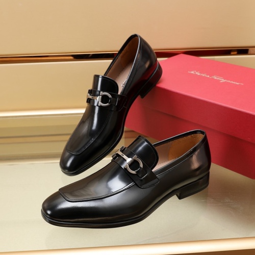 Wholesale Salvatore Ferragamo Leather Shoes For Men #1050157 $125.00 USD, Wholesale Quality Replica Salvatore Ferragamo Leather Shoes