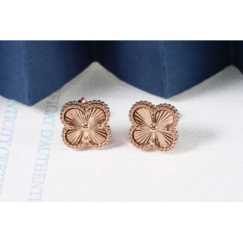 Wholesale Van Cleef &amp; Arpels Earrings For Women #1050255 $29.00 USD, Wholesale Quality Replica Van Cleef &amp; Arpels Earrings