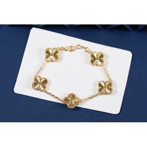 Wholesale Van Cleef &amp; Arpels Bracelet For Women #1050515 $39.00 USD, Wholesale Quality Replica Van Cleef &amp; Arpels Bracelets