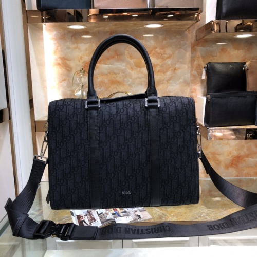 Wholesale Christian Dior AAA Man Handbags #1064252 $210.00 USD, Wholesale Quality Replica Christian Dior AAA Man Handbags