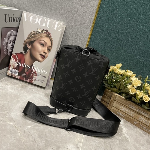 Replica Louis Vuitton AAA Man Messenger Bags #1094417 $64.00 USD for Wholesale