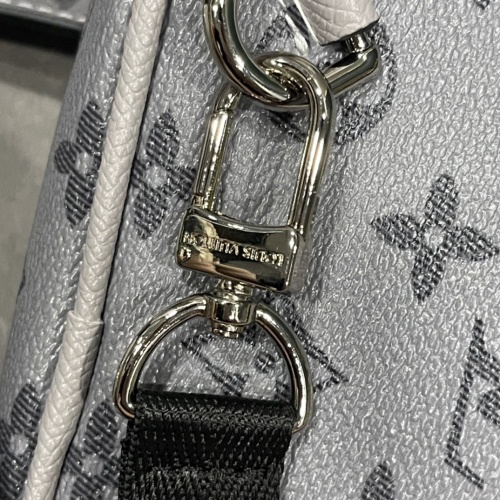 Replica Louis Vuitton AAA Man Messenger Bags #1094424 $64.00 USD for Wholesale