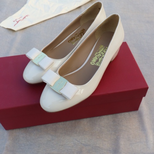 Replica Salvatore Ferragamo Flat Shoes For Women #1099040 $96.00 USD for Wholesale