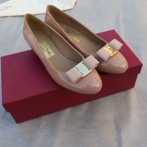 Replica Salvatore Ferragamo Flat Shoes For Women #1099042 $96.00 USD for Wholesale