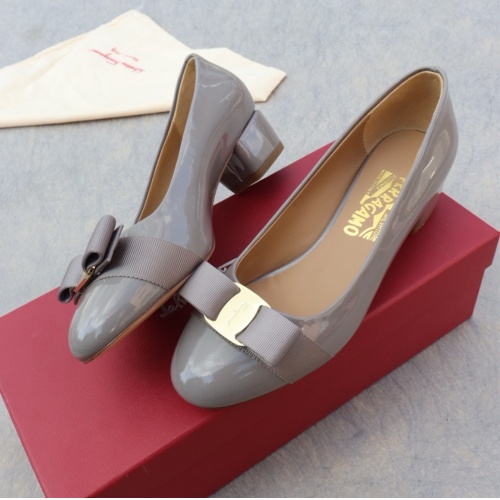 Wholesale Salvatore Ferragamo Flat Shoes For Women #1099054 $96.00 USD, Wholesale Quality Replica Salvatore Ferragamo Flat Shoes