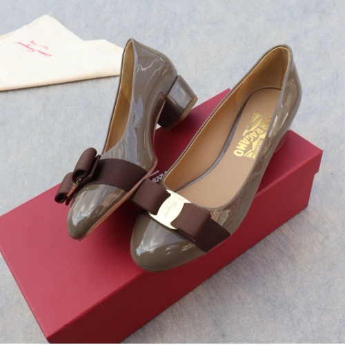 Wholesale Salvatore Ferragamo Flat Shoes For Women #1099055 $96.00 USD, Wholesale Quality Replica Salvatore Ferragamo Flat Shoes