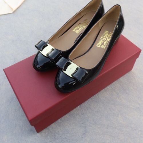 Replica Salvatore Ferragamo Flat Shoes For Women #1099069 $96.00 USD for Wholesale