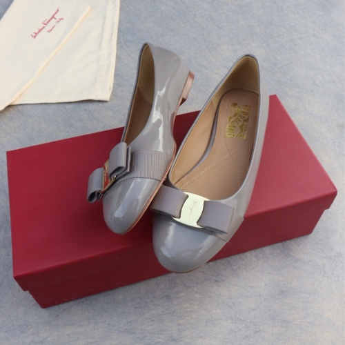 Wholesale Salvatore Ferragamo Flat Shoes For Women #1099074 $96.00 USD, Wholesale Quality Replica Salvatore Ferragamo Flat Shoes