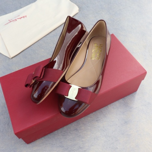 Wholesale Salvatore Ferragamo Flat Shoes For Women #1099077 $96.00 USD, Wholesale Quality Replica Salvatore Ferragamo Flat Shoes