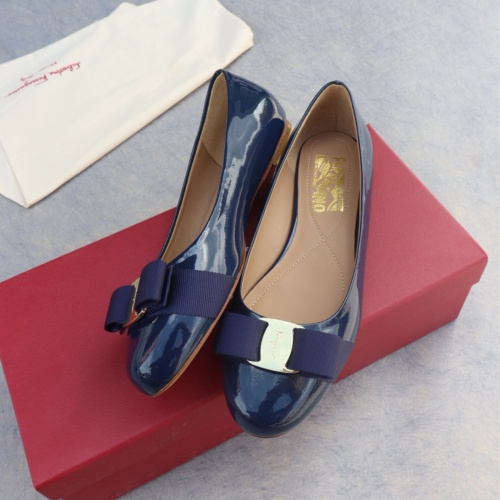 Wholesale Salvatore Ferragamo Flat Shoes For Women #1099078 $96.00 USD, Wholesale Quality Replica Salvatore Ferragamo Flat Shoes