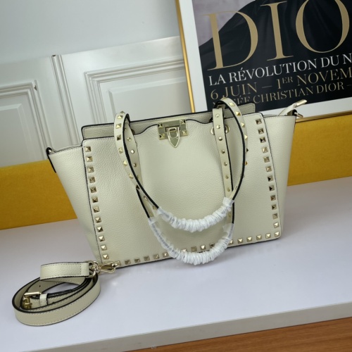 Replica Valentino AAA Quality Shoulder Bags For Women #1114932 $105.00 USD for Wholesale