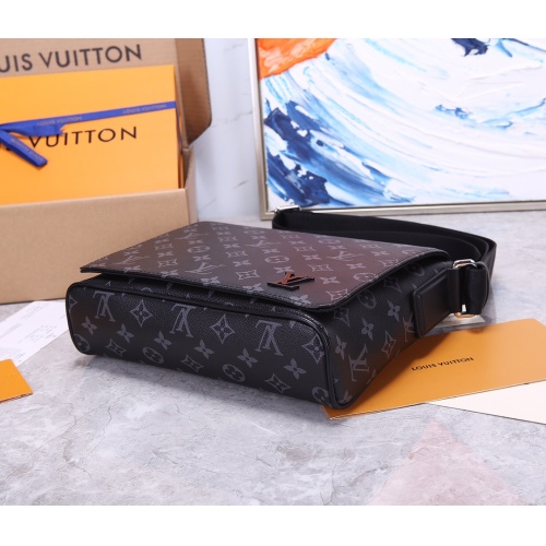 Replica Louis Vuitton AAA Man Messenger Bags #1121782 $115.00 USD for Wholesale