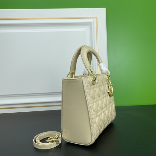 Replica Christian Dior AAA Quality Handbags For Women #1133526 $88.00 USD for Wholesale