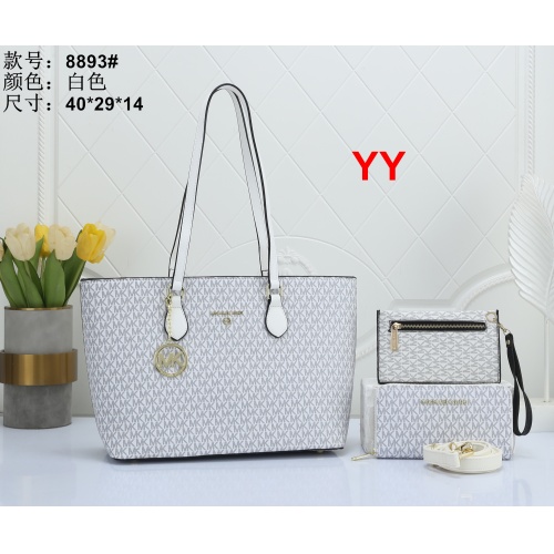 Wholesale Michael Kors Handbags For Women #1155367 $38.00 USD, Wholesale Quality Replica Michael Kors Handbags