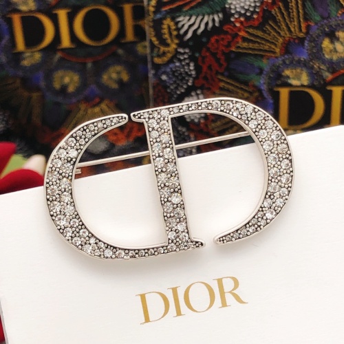 Wholesale Christian Dior Brooches For Women #1170598 $29.00 USD, Wholesale Quality Replica Christian Dior Brooches