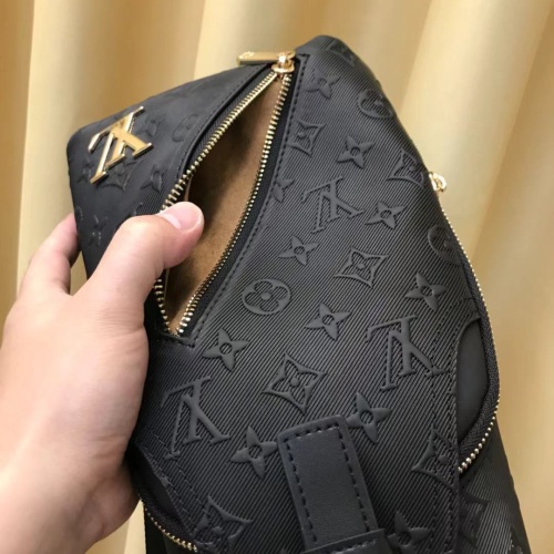 Replica Louis Vuitton AAA Man Messenger Bags #1182858 $92.00 USD for Wholesale