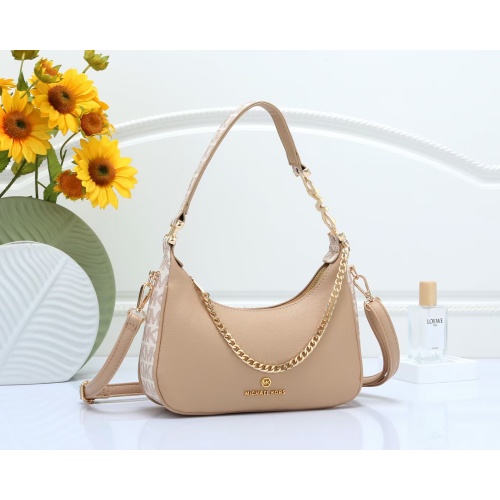 Wholesale Michael Kors Messenger Bags For Women #1185294 $32.00 USD, Wholesale Quality Replica Michael Kors Messenger Bags