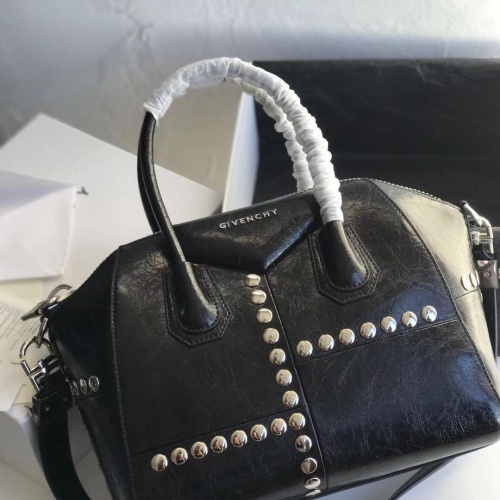 Wholesale Givenchy AAA Quality Handbags For Women #1185539 $205.00 USD, Wholesale Quality Replica Givenchy AAA Quality Handbags