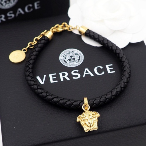 Wholesale Versace Bracelets #1189848 $25.00 USD, Wholesale Quality Replica Versace Bracelets