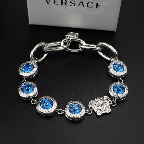 Wholesale Versace Bracelets #1189856 $32.00 USD, Wholesale Quality Replica Versace Bracelets