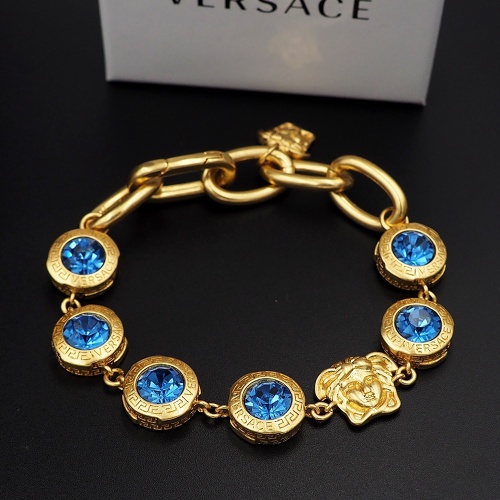 Wholesale Versace Bracelets #1189857 $32.00 USD, Wholesale Quality Replica Versace Bracelets