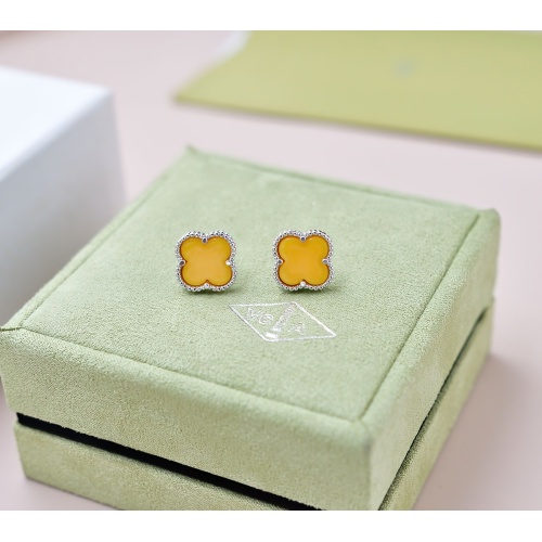 Wholesale Van Cleef &amp; Arpels Earrings For Women #1191319 $15.00 USD, Wholesale Quality Replica Van Cleef &amp; Arpels Earrings