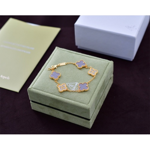 Wholesale Van Cleef &amp; Arpels Bracelets For Women #1191529 $22.00 USD, Wholesale Quality Replica Van Cleef &amp; Arpels Bracelets