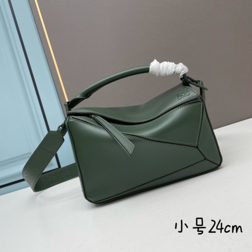 Wholesale LOEWE AAA Quality Messenger Bags For Women #1192010 $132.00 USD, Wholesale Quality Replica LOEWE AAA Messenger Bags