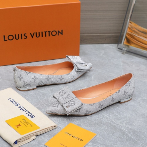 Replica Louis Vuitton Flat Shoes For Women #1197905 $112.00 USD for Wholesale